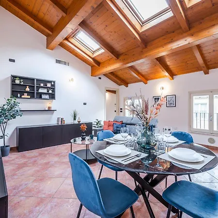 Casa Luce - Bright, Stylish And Апартаменты Модена