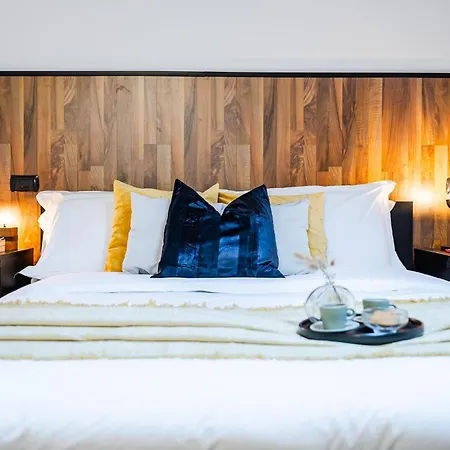 Апартаменты Casa Luce - Bright, Stylish And *