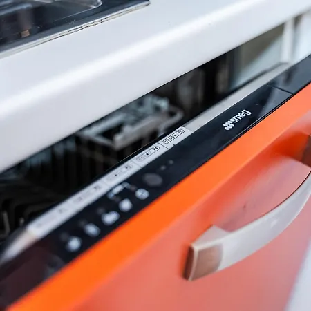 Casa Luce - Bright, Stylish And Apartment