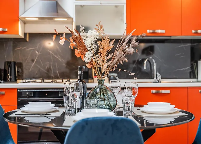 Casa Luce - Bright, Stylish And